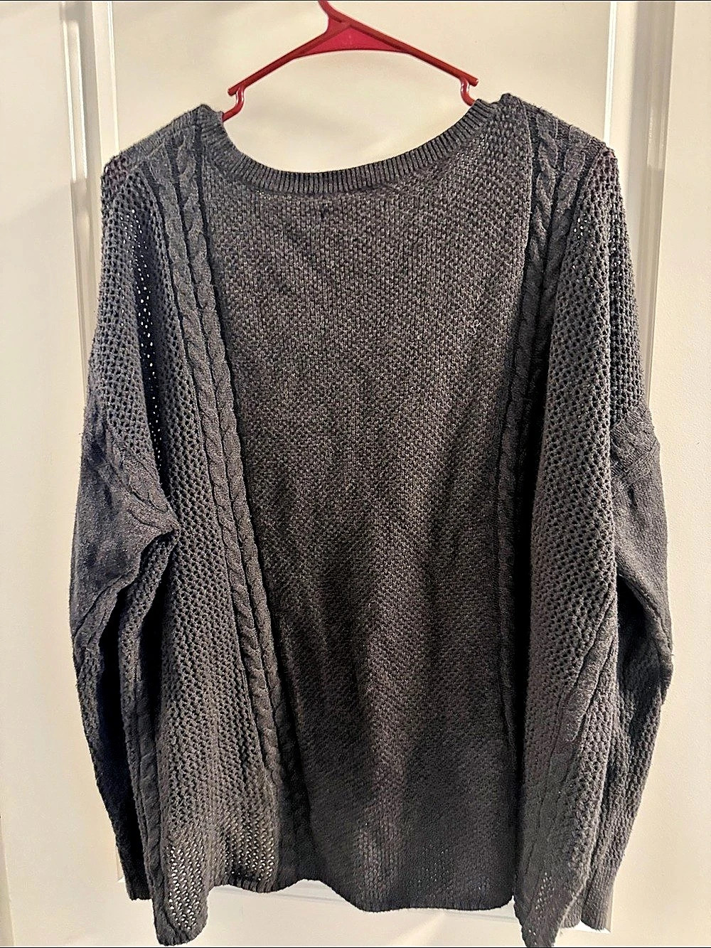 American Eagle Outfitters Cable Knit Sweater Gray XL